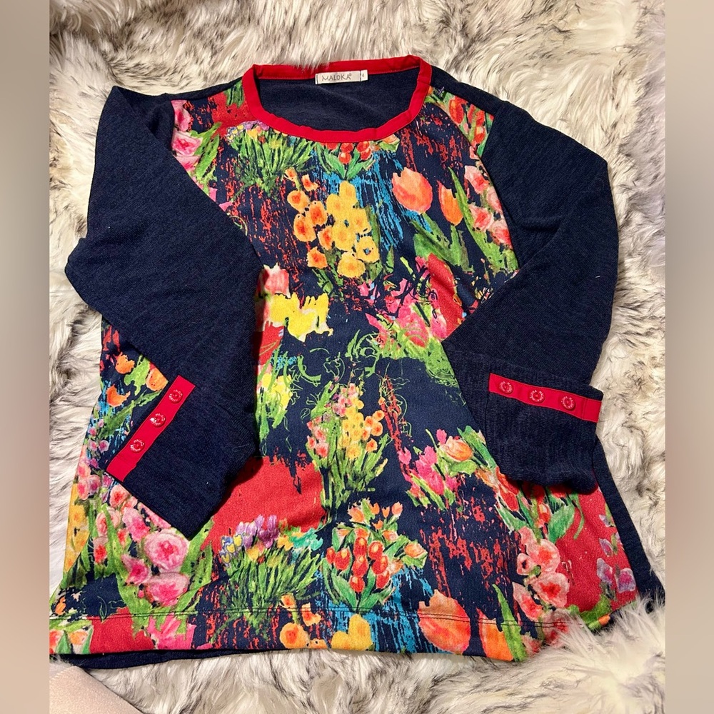 MALOKA COLORFUL LONG SLEEVE TOP